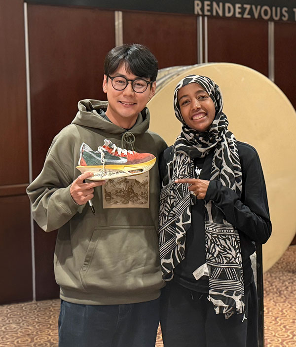2025 뉴욕 마라톤 현장에서 만난 2024 파리 올림픽 3관왕 시판 하산(Sifan Hassan)과 함께